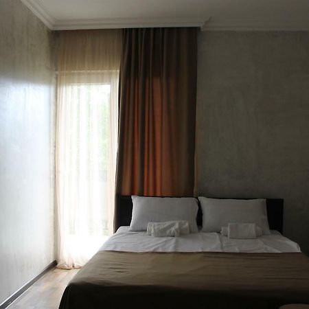 Hotel Progress Батумі Екстер'єр фото