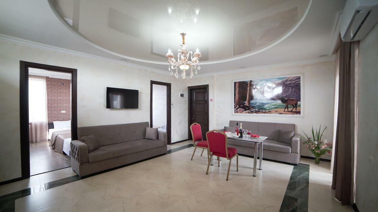 Hotel Progress Батумі Екстер'єр фото