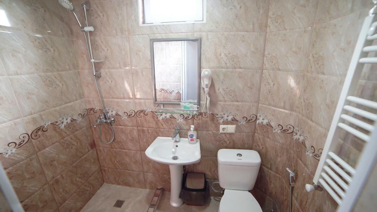 Hotel Progress Батумі Екстер'єр фото