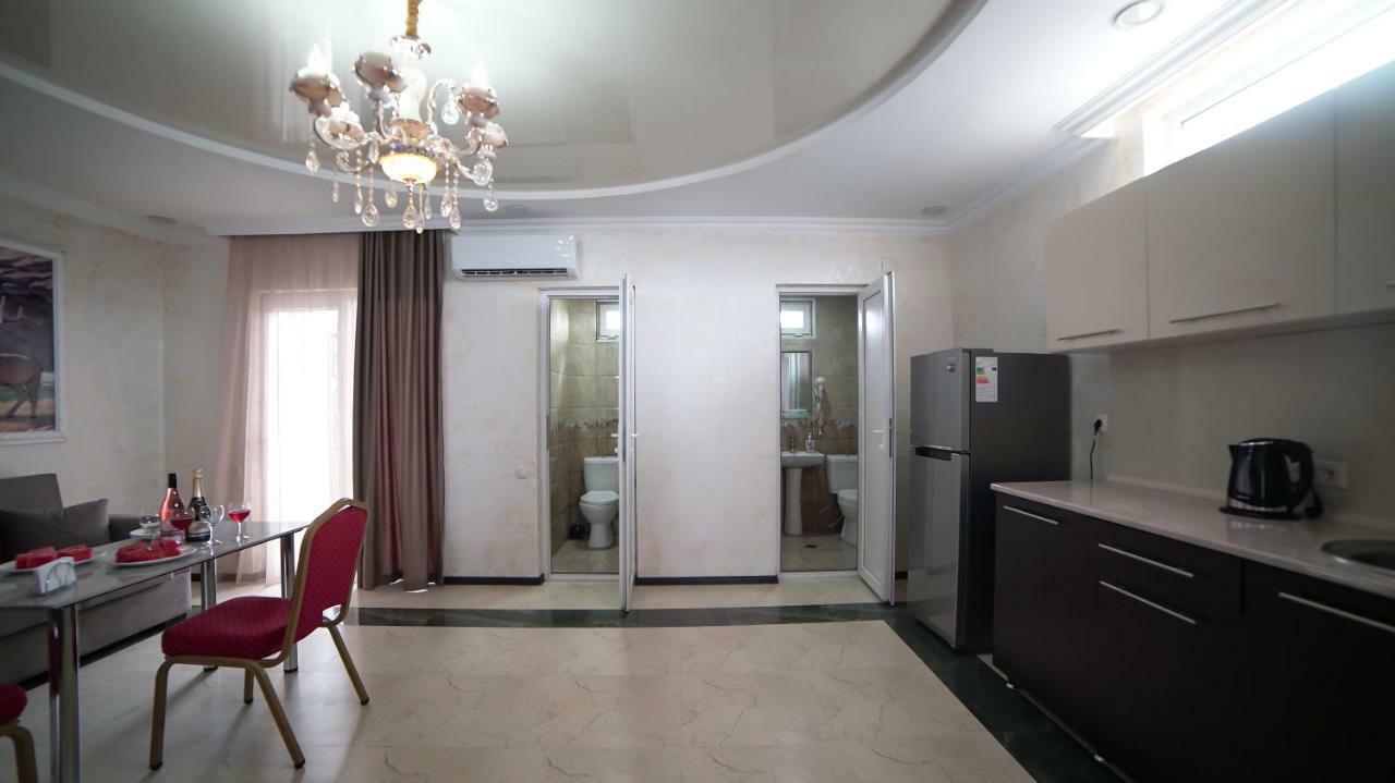 Hotel Progress Батумі Екстер'єр фото