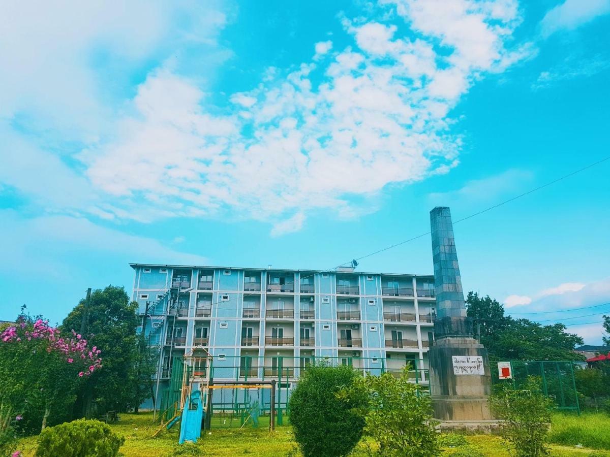 Hotel Progress Батумі Екстер'єр фото