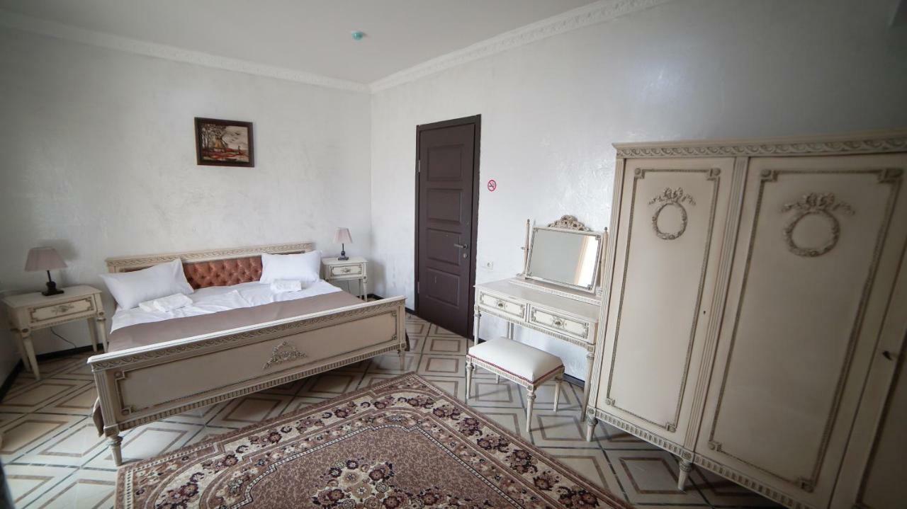 Hotel Progress Батумі Екстер'єр фото